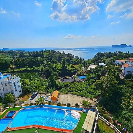 Goldone Hotel & Suites Seogwipo Eksteriør bilde