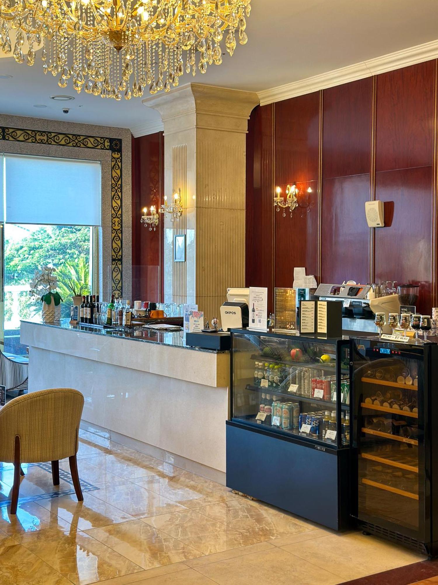 Goldone Hotel & Suites Seogwipo Eksteriør bilde